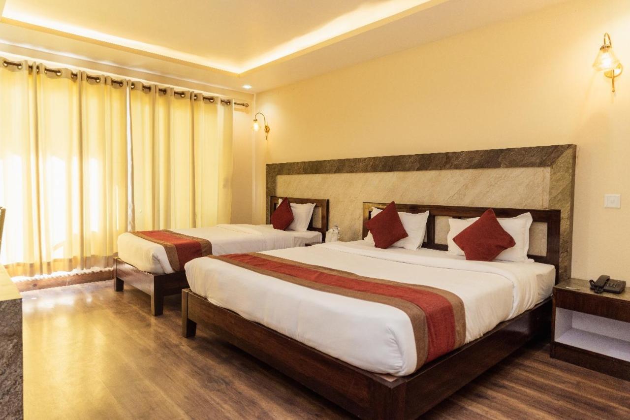 Hotel Chautari Pvt Ltd Nagarkot Kültér fotó